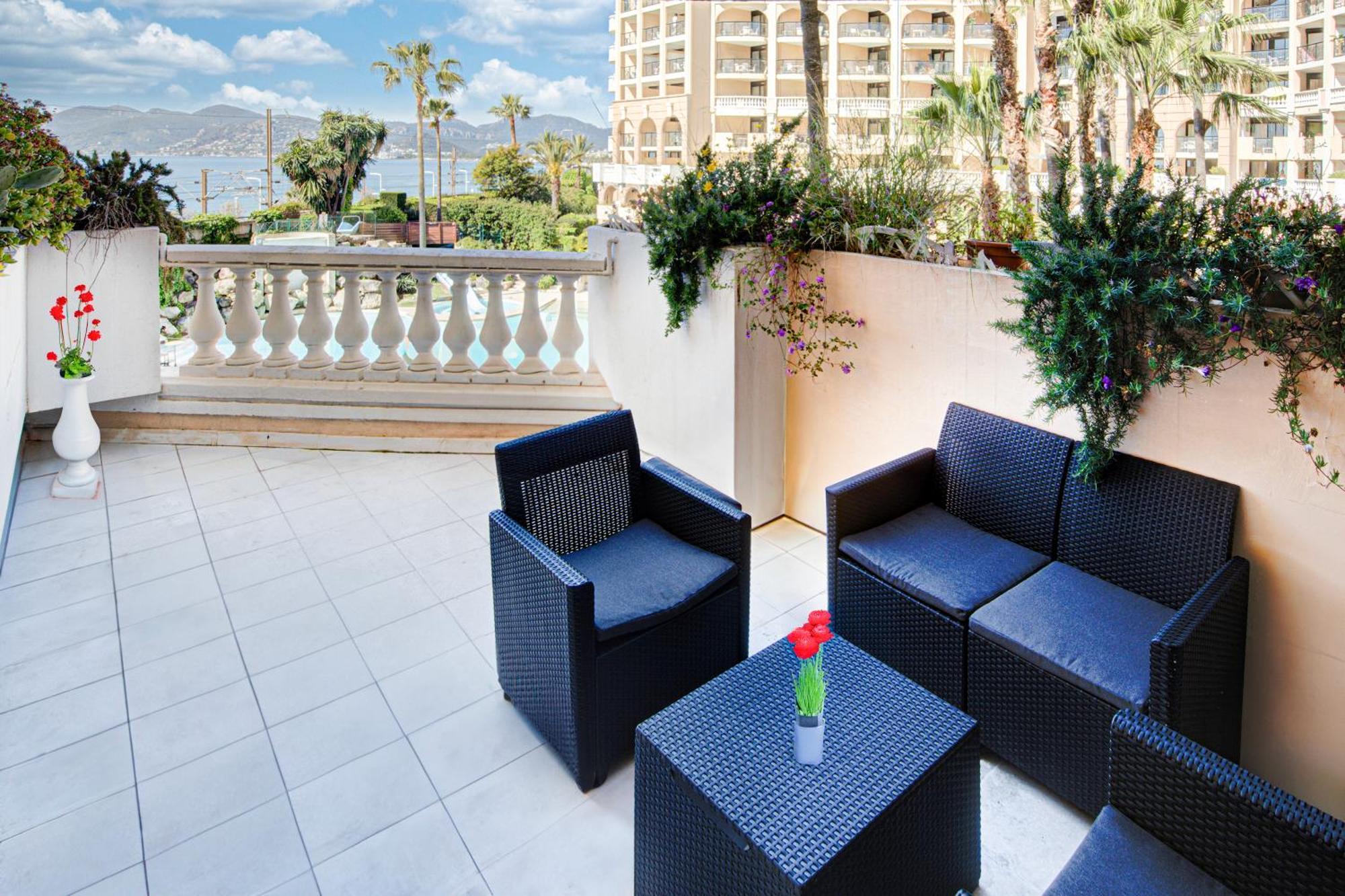 La Palme D'Azur Cannes Exterior foto