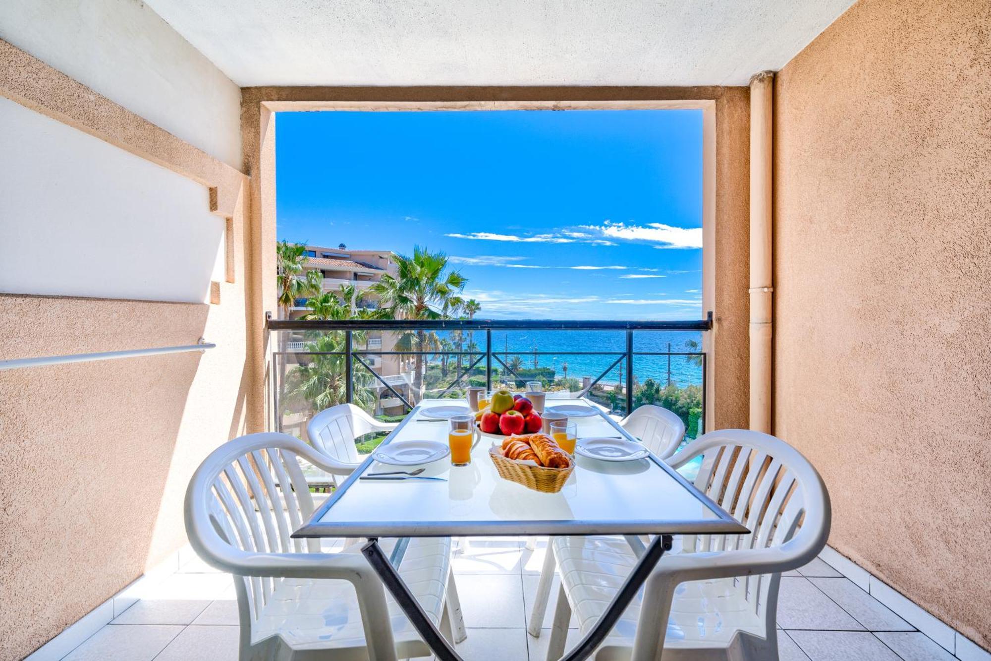 La Palme D'Azur Cannes Exterior foto